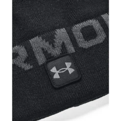 Under Armour Halftime Pom Golf Beanie 1373093 5 Under Armour Halftime Pom Golf Beanie 1373093 -FootJ Golf Shop 1373093 001 FABR SL
