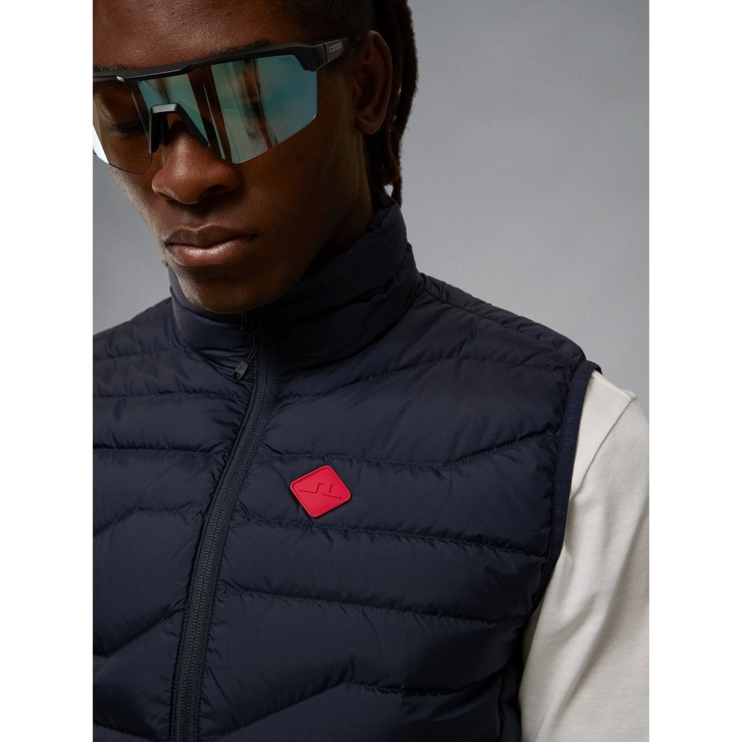 J.Lindeberg Cliff Light Down Golf Vest AMOW06707 2 J.Lindeberg Cliff Light Down Golf Vest AMOW06707 - Image 2